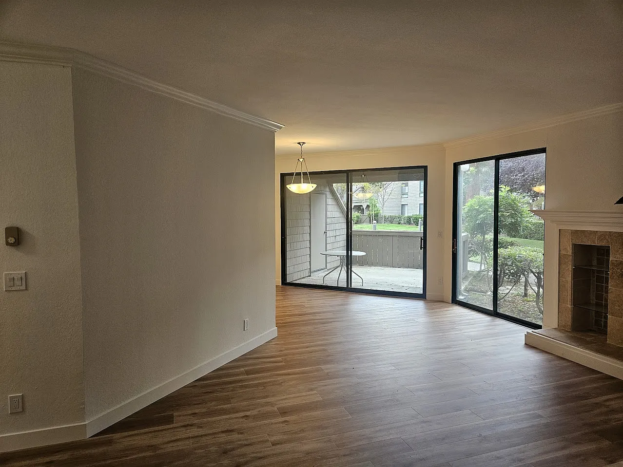 2 bed, 1240 sqft, $4,400 — Photo 4