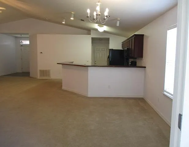 1966 Catline Cir — Photo 14