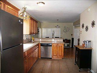 5th image of 6036 Western Ave