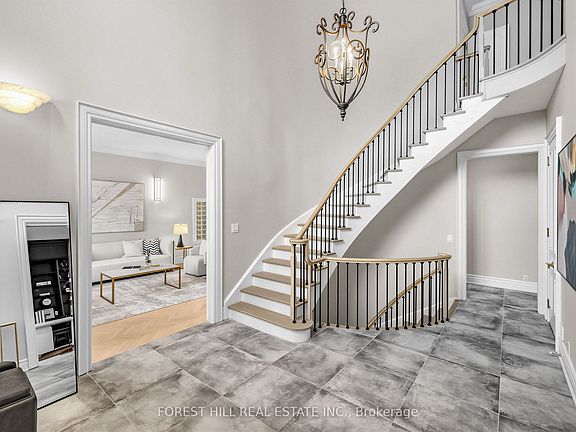 5th image of 48 Johnson St