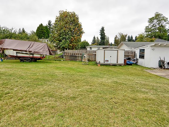 5th image of 2330 Melvin Ave