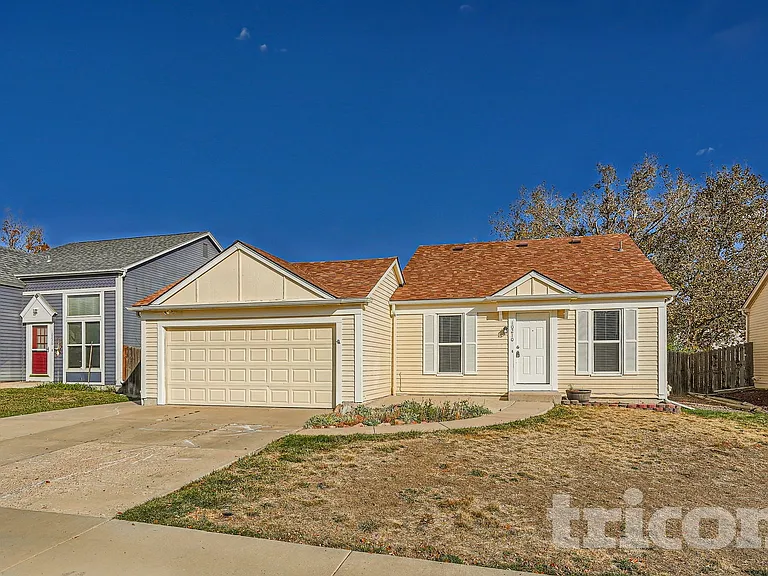 10210 Routt St — Photo 2