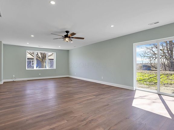 5th image of 2044 River Rd