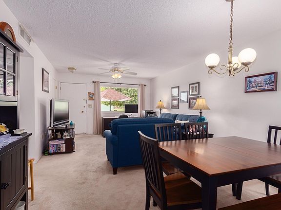 3rd image of 13621 N Newcastle Dr