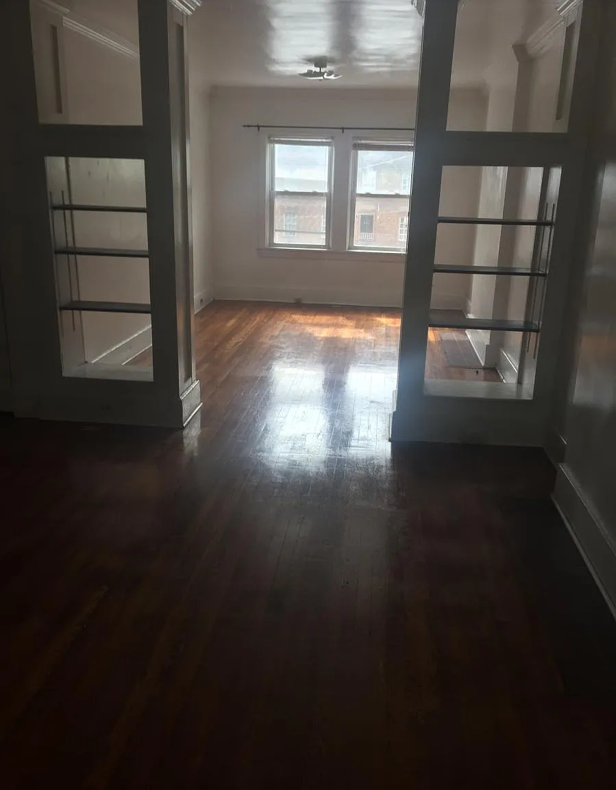 503 Graham Street — Photo 4