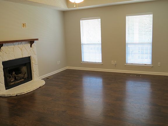 4th image of 8715 Forest Pond Dr