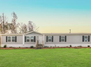 689 Durango Ln, Cottageville, SC 29435