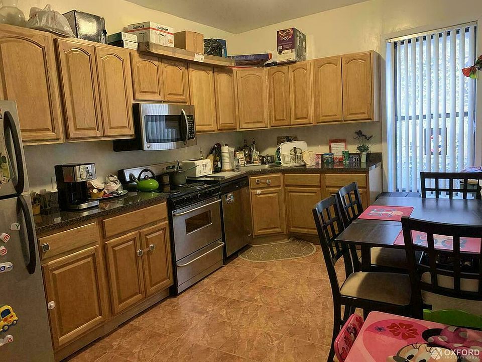 1st image of 231 W 96th St APT 4A