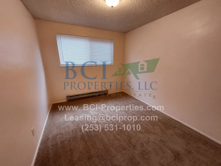 3902 S Mason Loop Rd #4 — Photo 8