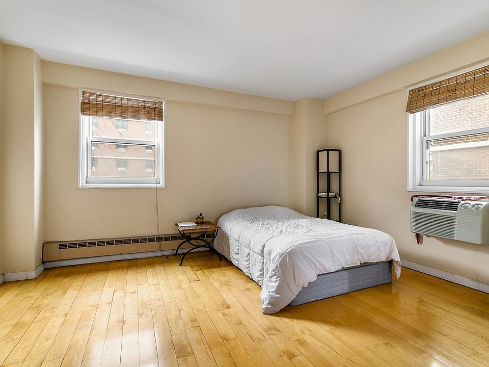 1st image of 191 Willoughby St APT 5N