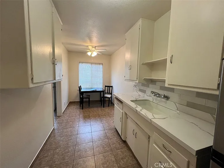 6718 Comet St — Photo 5