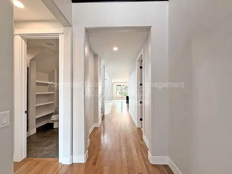 8343 W Sparks Lake Dr — Photo 2