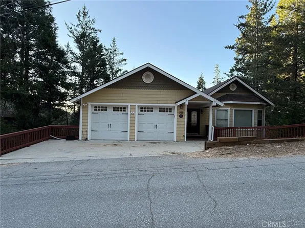 24356 Altdorf Dr, Crestline, CA 92325