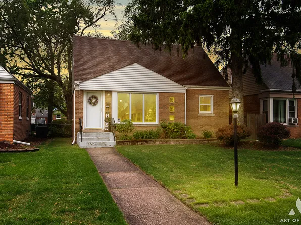 1576 Shirley Dr, Calumet City, IL 60409