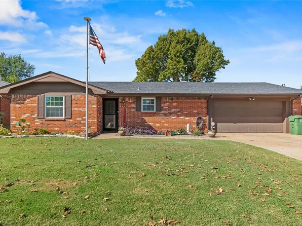 709 Queensboro Pl, Yukon, OK 73099