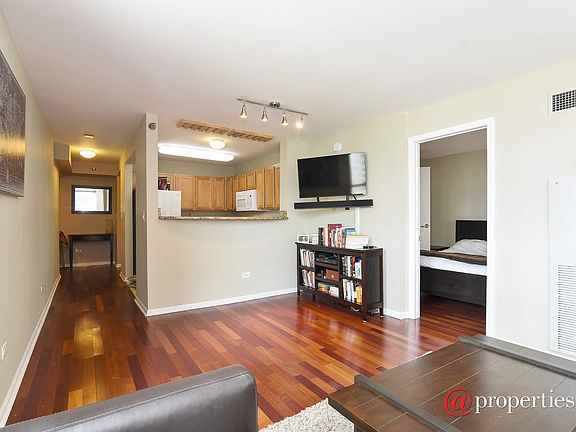 Living Room / Kitchen
