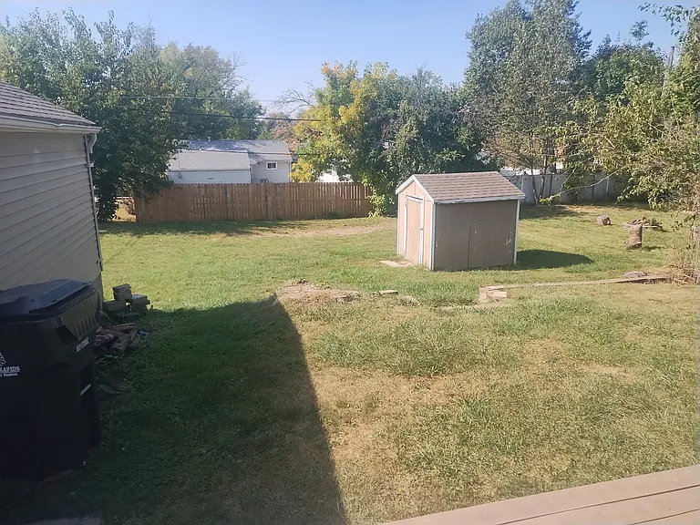 3700 Kencrest Dr NE — Photo 3