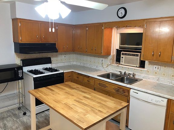 5th image of 5720 W Higgins Ave #1