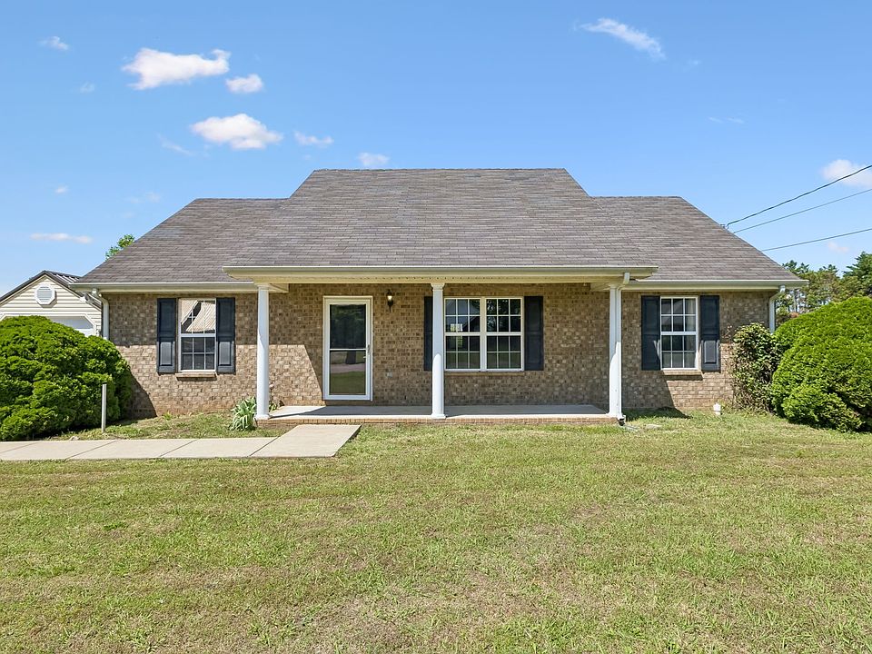 1st image of 2927 Cliffside Dr