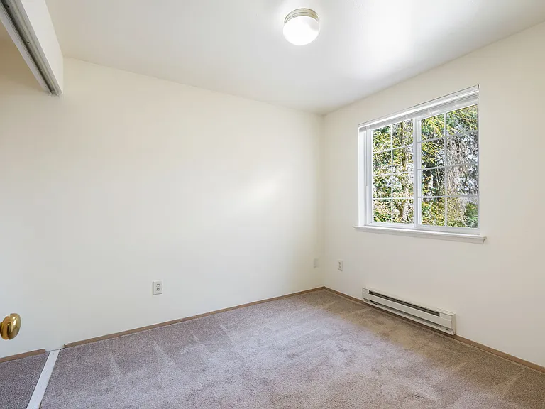 1318 9th St SE #1318 — Photo 14