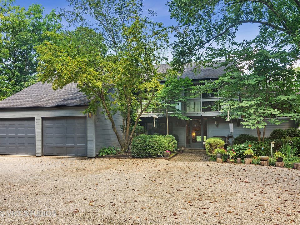 1st image of 2 Kingswood Ct