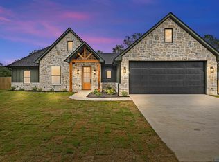 797 Peavine Rd, Kilgore, TX 75662