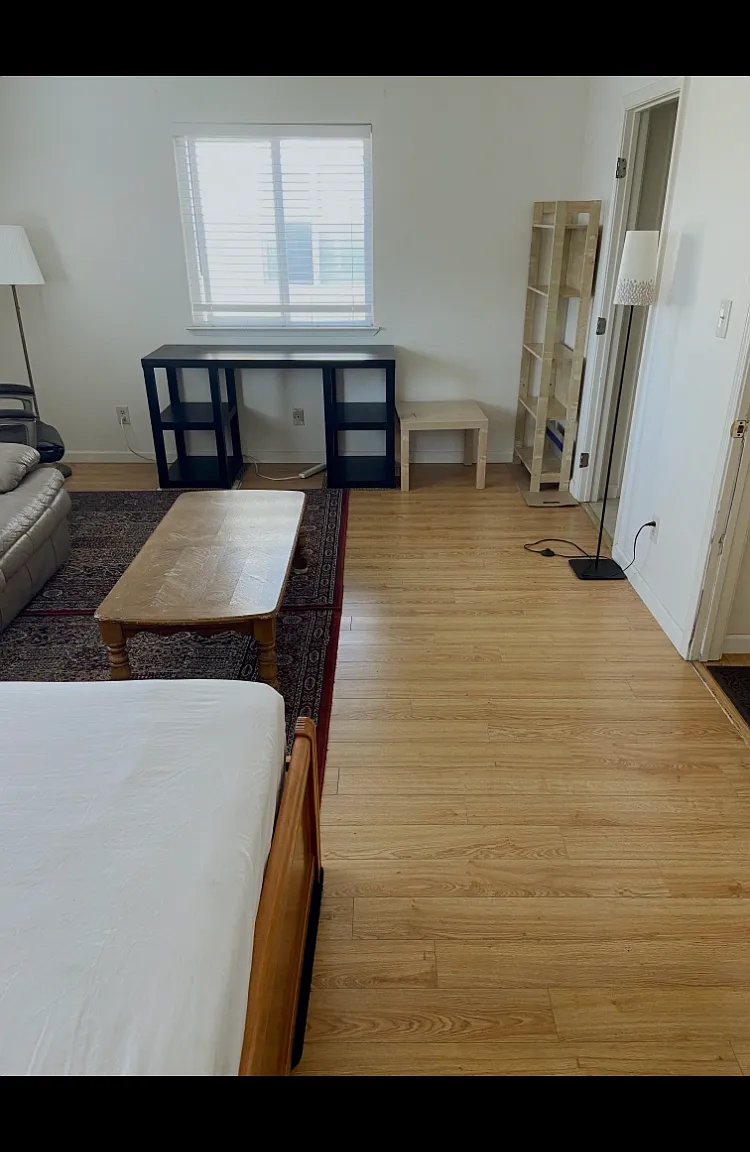 1 bed, 380 sqft, $1,400 — Photo 3