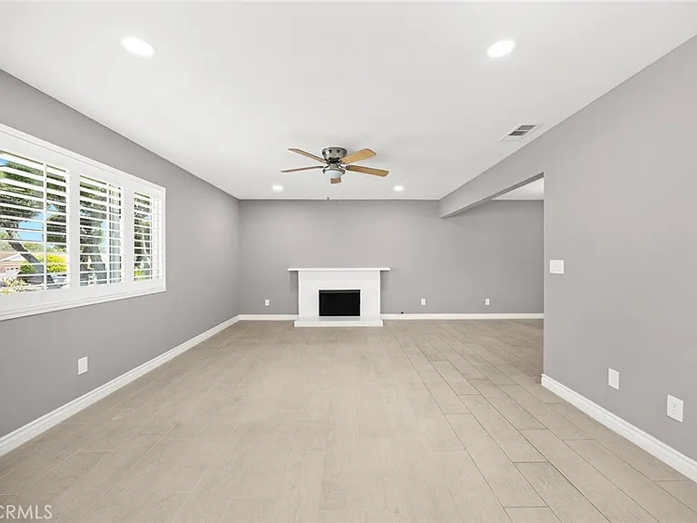 1641 Maywood Ave — Photo 8