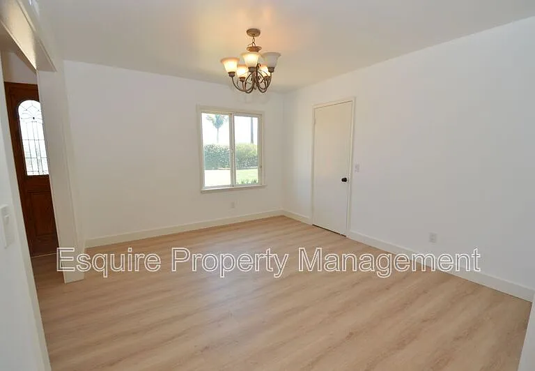 13515 W Telegraph Rd — Photo 16