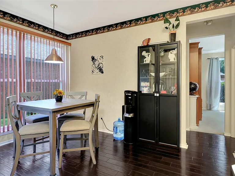 9816 Max Ln — Photo 11