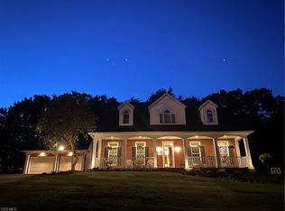 1735 Sawgrass Dr, Uniontown, OH 44685