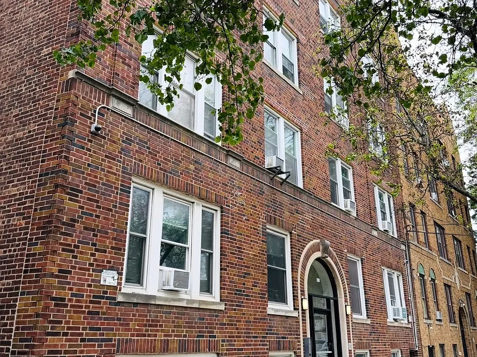 57 Corbin Ave #34