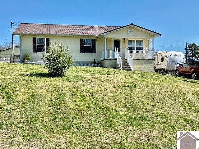 1st image of 44 Phillips Dr