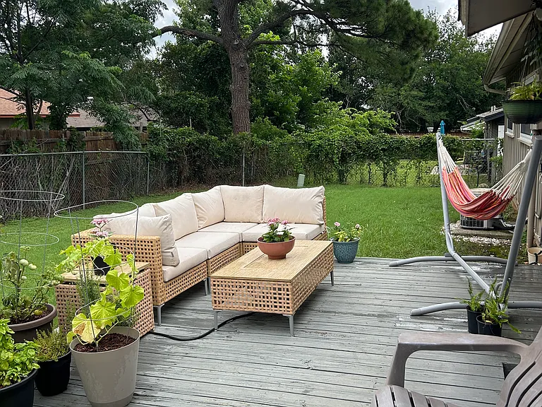 1609 White Oak Ct — Photo 8