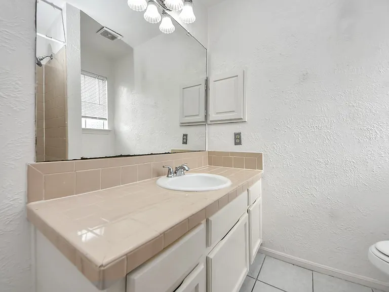 15614 Barbarossa Dr — Photo 24