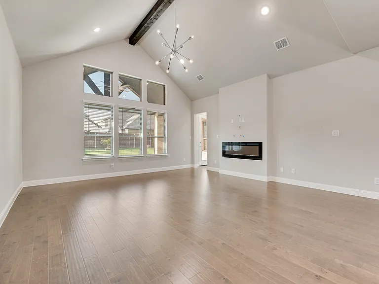 846 Tillman Dr — Photo 4