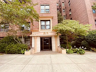 Rented by Silverstein Collection LLC 