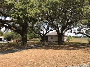 65 Ridgeline, Pleasanton, TX 78064