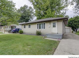 2429 Huntington Rd, Springfield, IL 62703