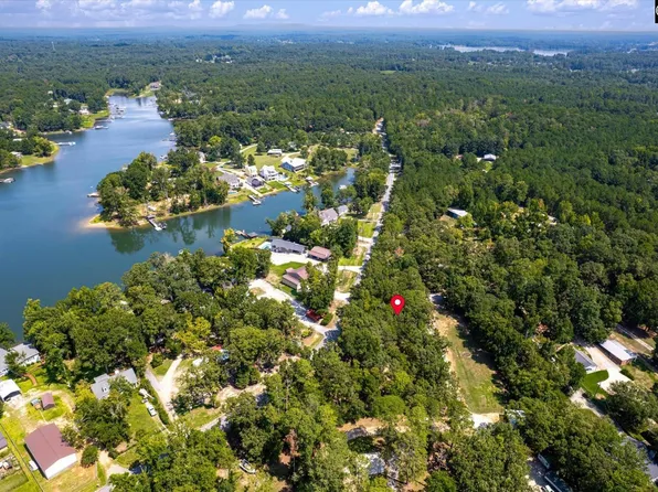 E/s Living Inn Rd, Prosperity, SC 29127