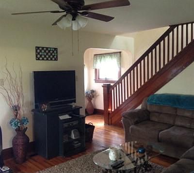 5th image of 915 Scio St