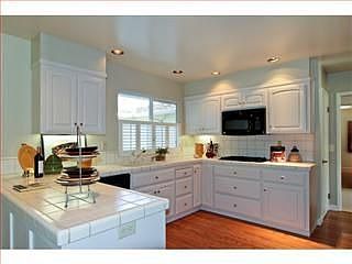 4th image of 12342 Larchmont Ave