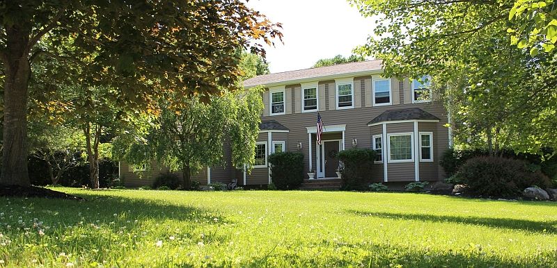 1st image of 11 N Field Dr