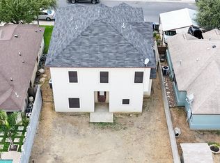 833 George Read Dr, Laredo, TX 78046