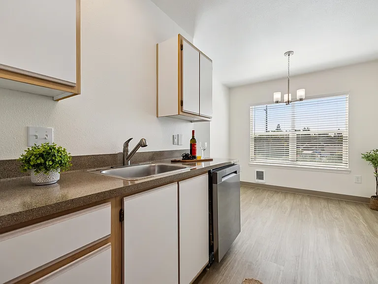 Nolan Ridge Apartments — Photo 54