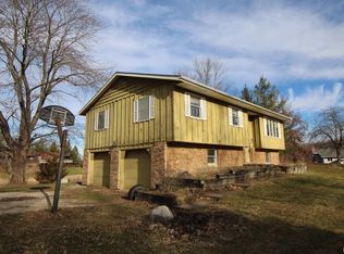 1390 N Hickory Hills Rd, Germantown Hills, IL 61548