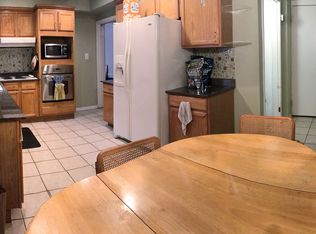 2720 W Jarvis Ave, Chicago, IL