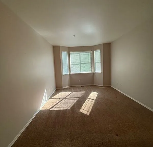 910 Medical Center Dr #F102 — Photo 13