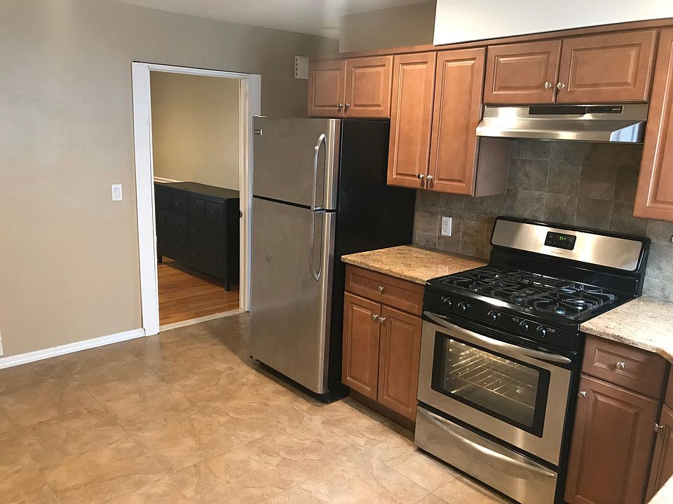 1st image of 86 Grayson St #1