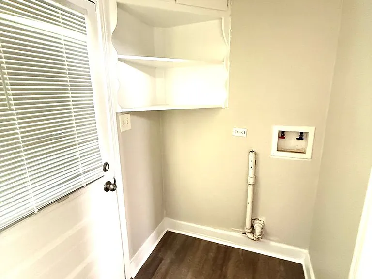 1805 Gillespie Dr — Photo 6